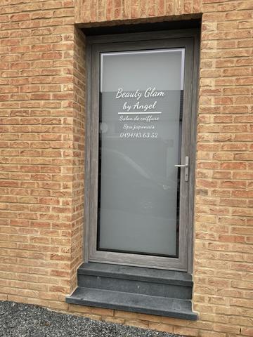 Pose de châssis PVC, bois, aluminium